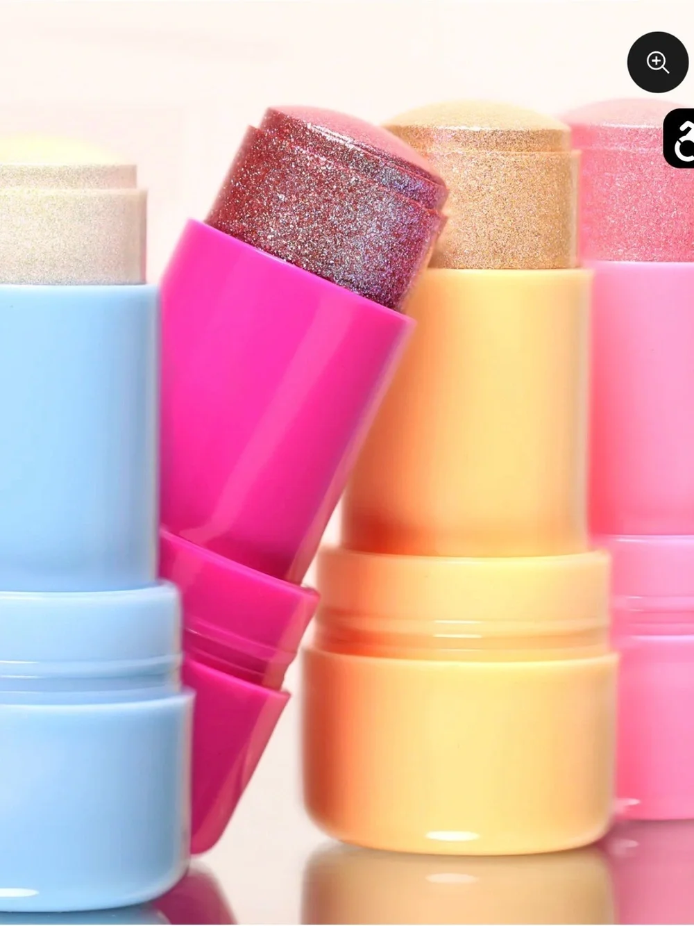 Moira PEACH SOUR face and body highlighter jelly Stick